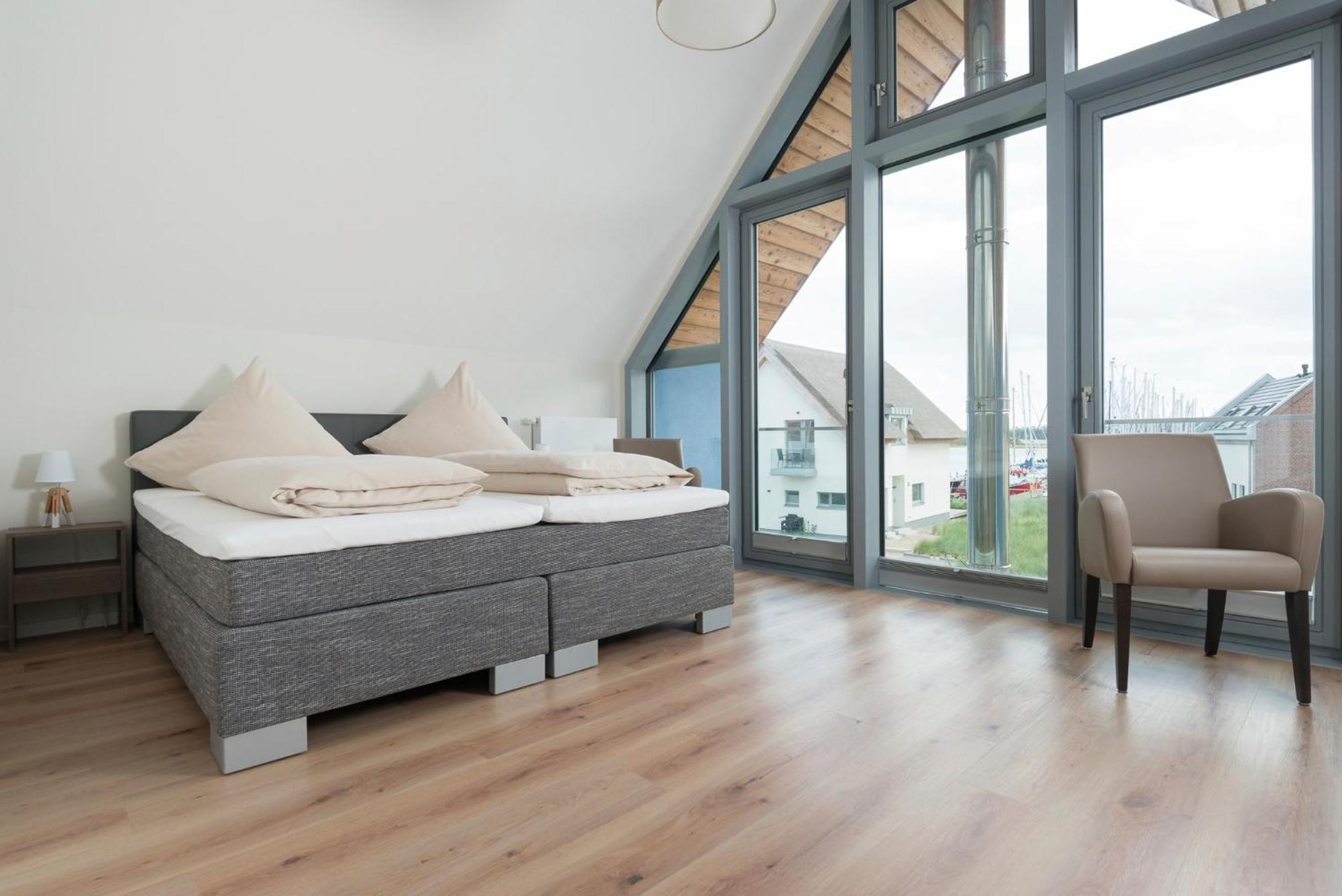 Ostsee - Reetdachhaus Nr 36 "Warder" Im Strand Resort Heiligenhafen Dış mekan fotoğraf